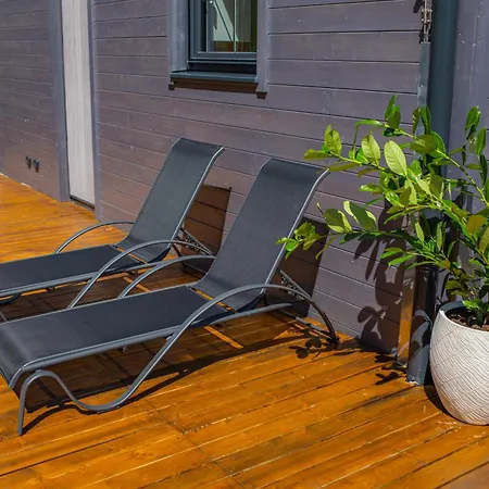 Silver House - Away From Villa *