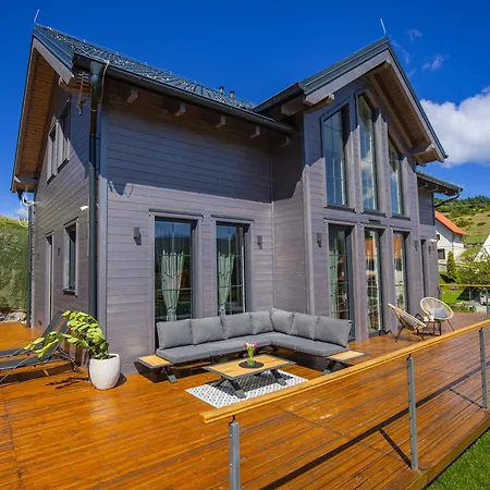 Silver House - Vila *